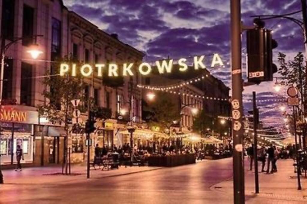 P-122 Piotrkowska Apartment. Łódź Exterior foto